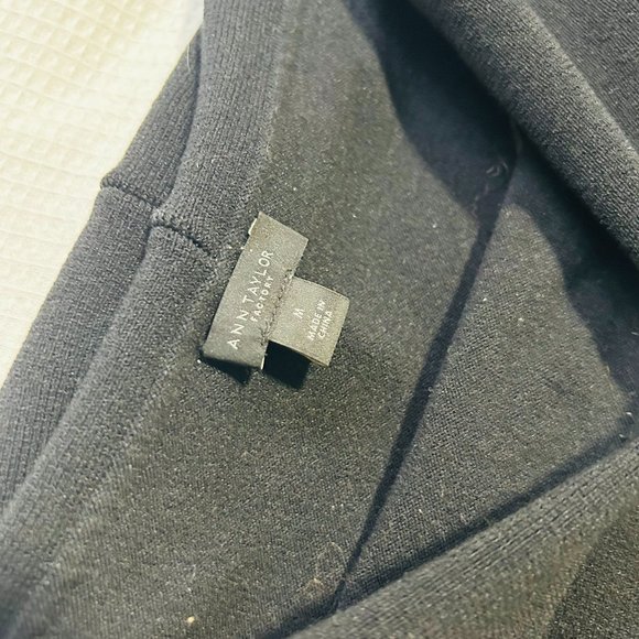 Ann Taylor Black On/Off Shoulder Knit Top | Size Medium - Picture 2 of 5